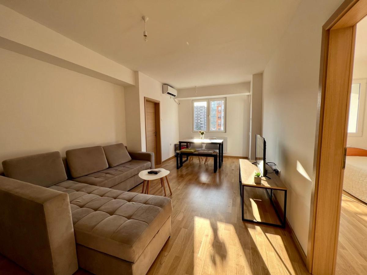 Sara'S Apartment Cozy And Close To Center With Private Parking 스코페 외부 사진